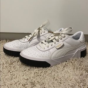 PUMA Sneakers